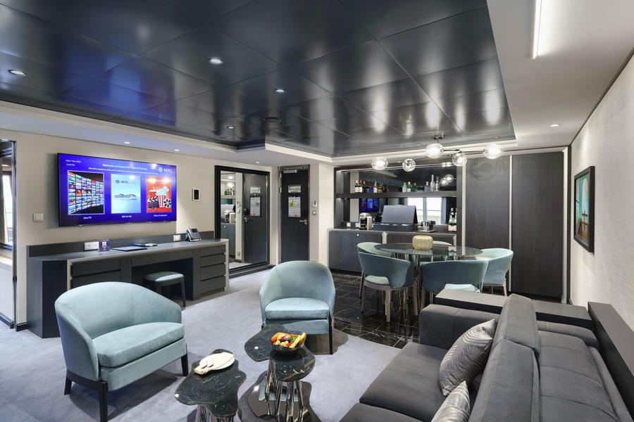 MSC Cruises MSC World Asia MSC Yacht Club Royal Suite Lounge 4 _YC3_ ©MSC Rights.jpg